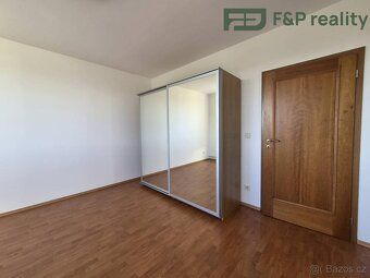 Nabízíme k pronájmu moderní byt o dispozici 2+1 s balkónem o