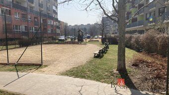 Pronájem bytu 3+kk, 75m2, s krytou lodžií a garážovým stáním