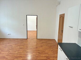 Pronájem bez provize RK! Nabízíme k pronájmu byt 2+kk ve 2. 