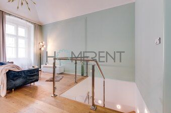 Nabízíme k dlouhodobému pronájmu stylový mezonetový, částečn