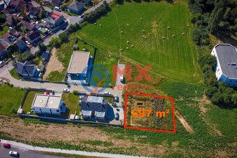 I offer for sale a building plot in residential area of family houses with an area of 697 m2…