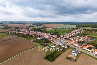 Ref # 140037JV Looking for long-term tenant for modern production and storage area in Zakřany…