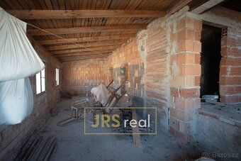 Ref # 140034JS Exclusive representation of the owner offers you