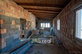 Ref # 140034JS Exclusive representation of the owner offers you