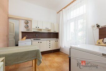 Byt 4+1, 153m2, balkon 7,5m2, zahrada 230m2, ul.Mikulášská, 