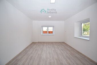 We offer for sale an accessible family house with a total area of 