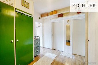 Looking for a cozy apartment for yourself and your family? And you want it right away