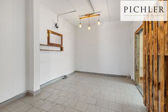 We offer for sale a commercial property located in the wider city center