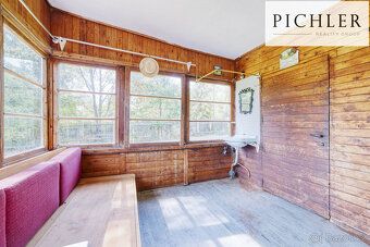 Nabízíme Vám ke koupi chatu s užitnou plochou 50 m² v žádané