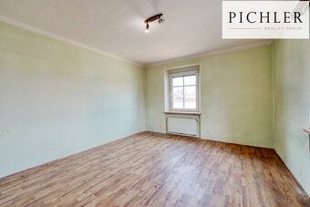 We offer for sale a spacious apartment of 3+kk layout with an area
