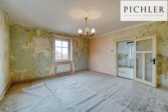 We offer for sale a spacious apartment with an area of 3+kk