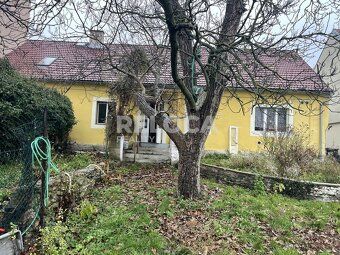 Prodáme nemovitost s projektem na bytový komplex v probíhají