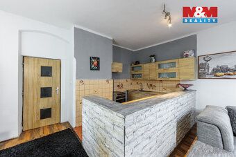 LARGE DISCOUNT!!! We offer for sale a spacious family house in a quiet part of the village of Vojkovice.