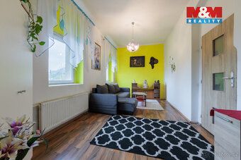 LARGE DISCOUNT!!! We offer for sale a spacious family house in a quiet part of the village of Vojkovice.