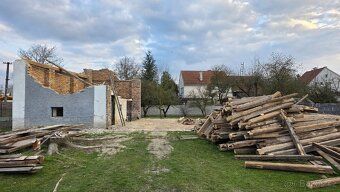 Prodám stavební pozemek 1.579m2 (nebo 2x790m2 i jednotlivě) 