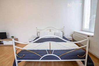 SOLD
We offer for sale a bright and spacious apartment of layout