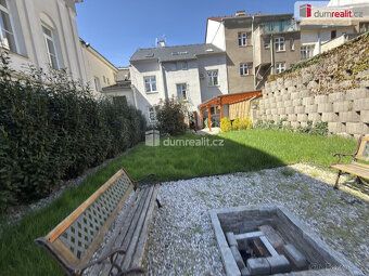 Nájem: 10 000Kč + služby. Kauce je 20 000Kč, Provize RK., Pr
