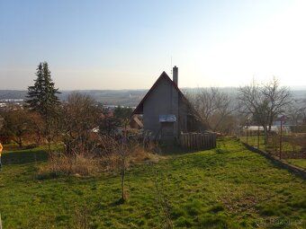 Brick cottage with large garden on Fajtův Hill in Velké Meziříčí