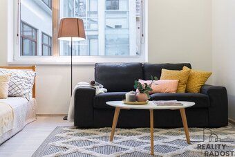 I am offering for sale an exclusive luxury duplex apartment No. 302 of
