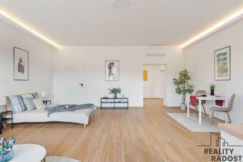 I am offering for sale an exclusive luxury duplex apartment No. 302 of