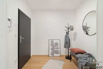 Nabízím k prodeji exkluzivní luxusní ateliér č. 401 o veliko