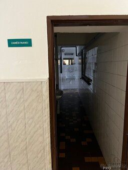 Looking for an equipped space to do business?