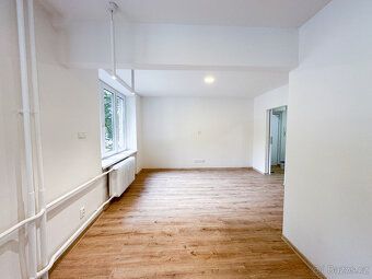 Nabízím k prodeji velmi pěkný a kompletně zrekonstruovaný by