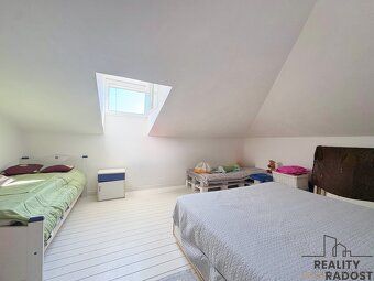 In the heart of the popular seaside resort of Silvi Marina we offer for sale a spacious…