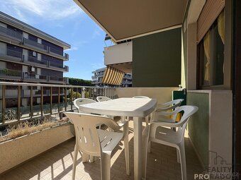 In the southern part of the popular resort town of Silvi Marina we offer for sale a spacious…