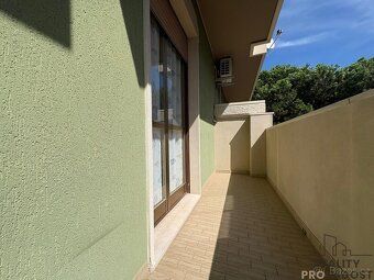 In the southern part of the popular resort town of Silvi Marina we offer for sale a spacious…