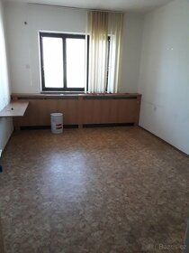 Pronájem nebytových prostor - kaceláře + zpevněné plochy v N