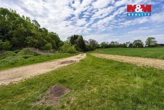 We offer for sale a plot of land measuring 1,137 m² in cadastral district Benešov.