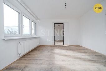 Nabízíme k prodeji rodinný dům se dvěma bytovými jednotkami 