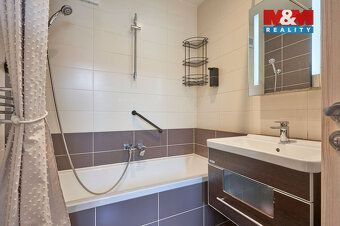Nabízíme k prodeji světlý a prostorný byt o dispozici 3+1 s 