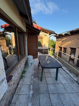 We offer for sale a family house 3+1 in a quiet part of the village of Radva