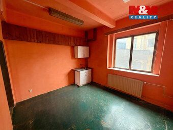 We offer commercial premises for rent on Ústecká Street in Děčín