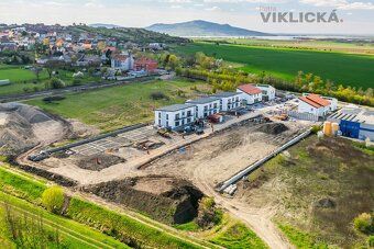 Looking for modern and peaceful living surrounded by nature but still close to Brno?