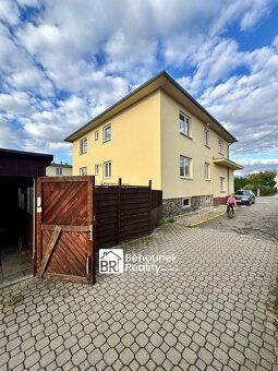Ref. No. 11475 We offer you an apartment 3+kk in a desirable location at St