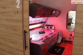 We offer for rent an established studio of 98 m² with all equipment such as: MegaSun K9S…