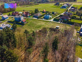 Nabízíme ke koupi stavební pozemek o výměře 1.649 m² v klidn
