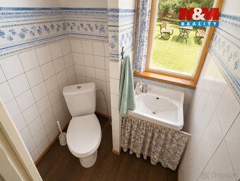 We offer for sale a recreational cottage in Malenovice, located under Tanečnice, in one of the…