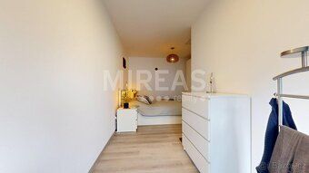 Nabízíme Vám moderní mezonetový byt 3+kk 70 m² se zahrádkou 