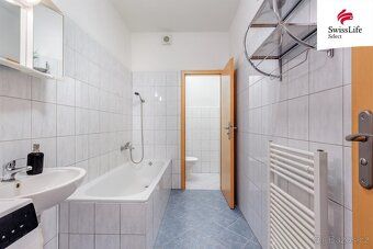 Carefully maintained and spacious apartment 3+KK with 2 bathrooms and parking space (if…