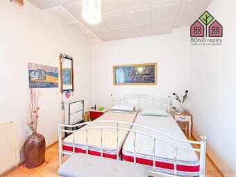 BONO real estate offers for sale on behalf of the owner an attractive family house with 3…