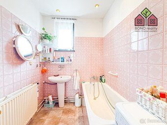 BONO real estate offers for sale on behalf of the owner an attractive family house with 3…