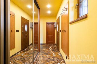 Exkluzivní nabídka moderního rodinného domu 5+kk o nadstanda