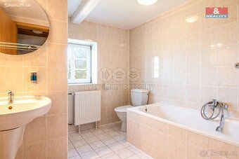 We offer you a renovated, stylish guesthouse in the Lusatian Mountains