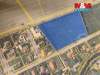 Sale of an attractive plot of land measuring 9489 m² in a quiet area