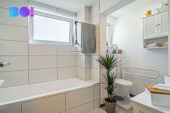 Nabízíme k prodeji stylový byt o dispozici 3+kk a podlahové 