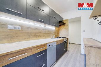 Nabízíme Vám prodej bytu 2+1, 56 m2, nacházející se ve třetí